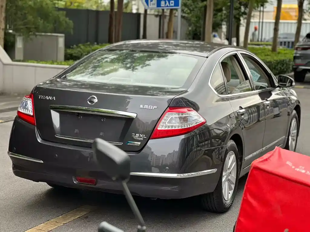 Nissan Teana — миниатюра 5