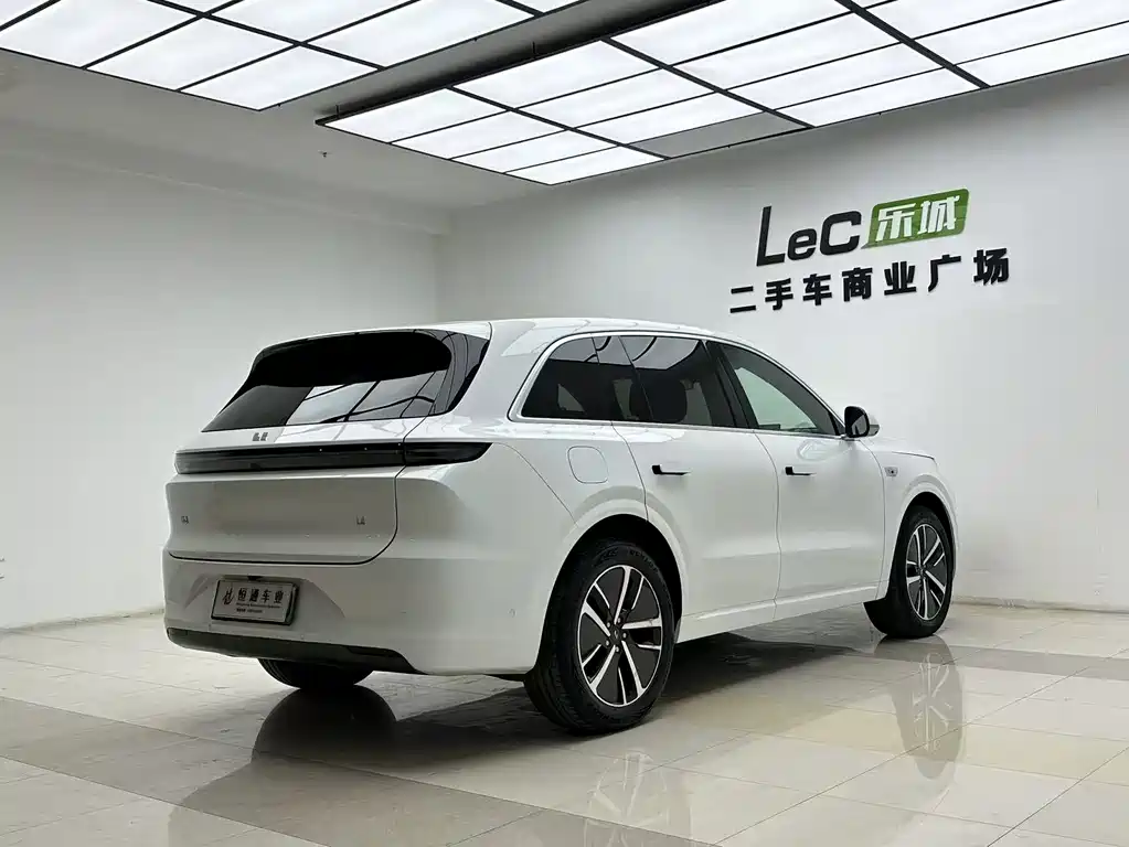Li Auto IDEAL L6