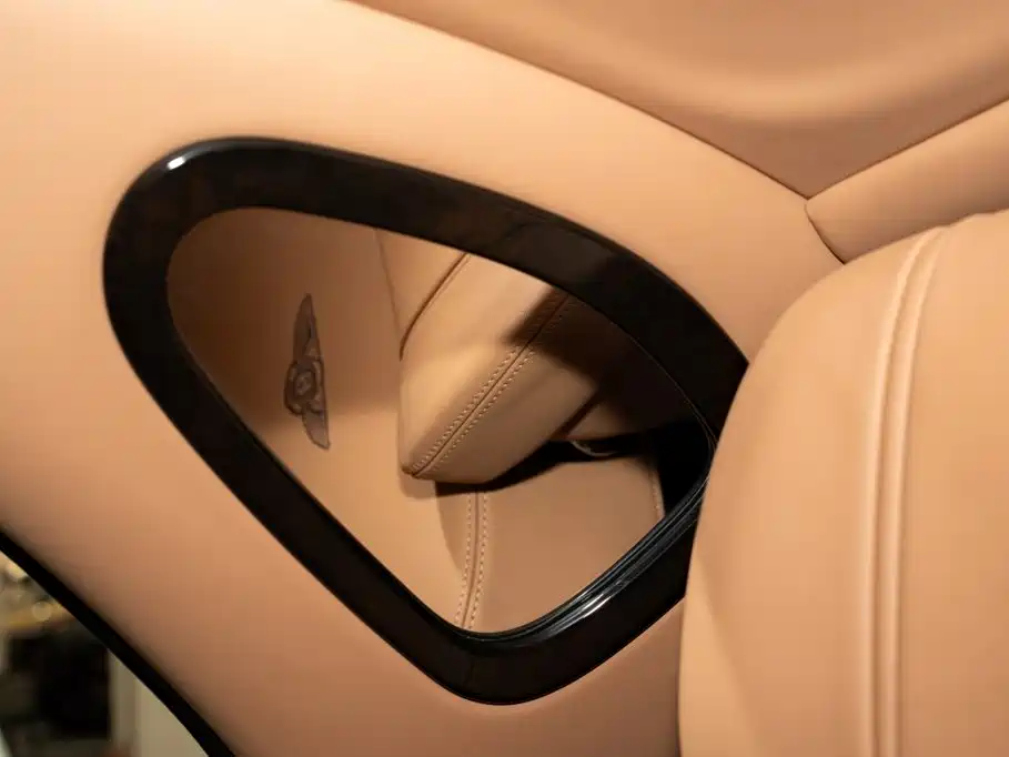 Bentley Mulsanne — миниатюра 26