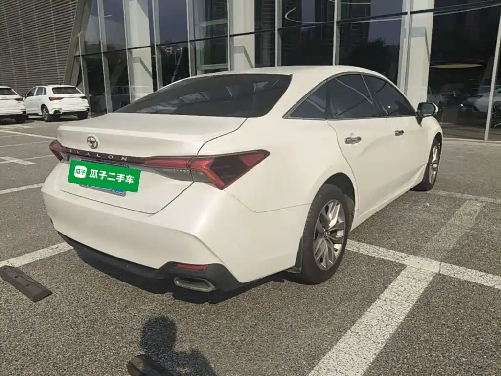 Toyota Avalon — миниатюра 7