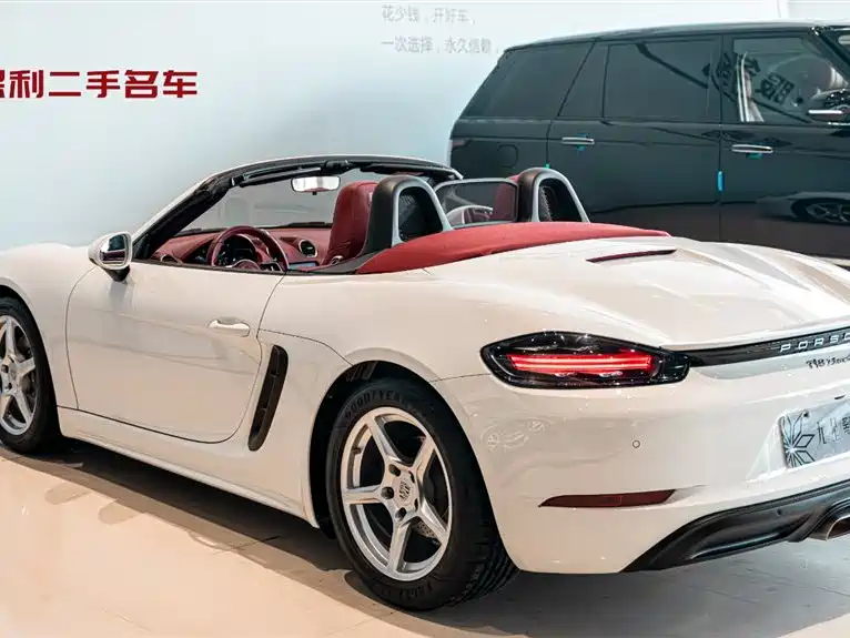 Porsche 718 2022 Boxster 2.0T
