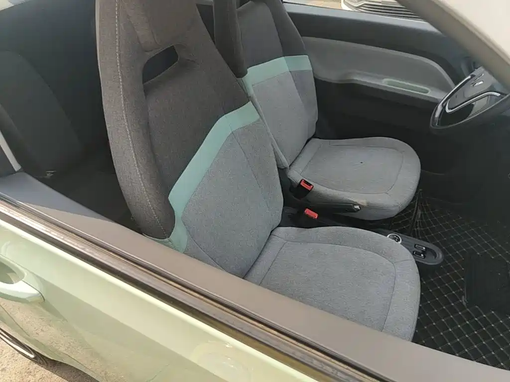 Wuling MINIEV — миниатюра 25