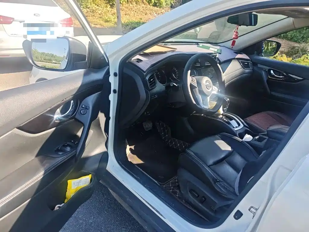 Nissan X-Trail — миниатюра 14