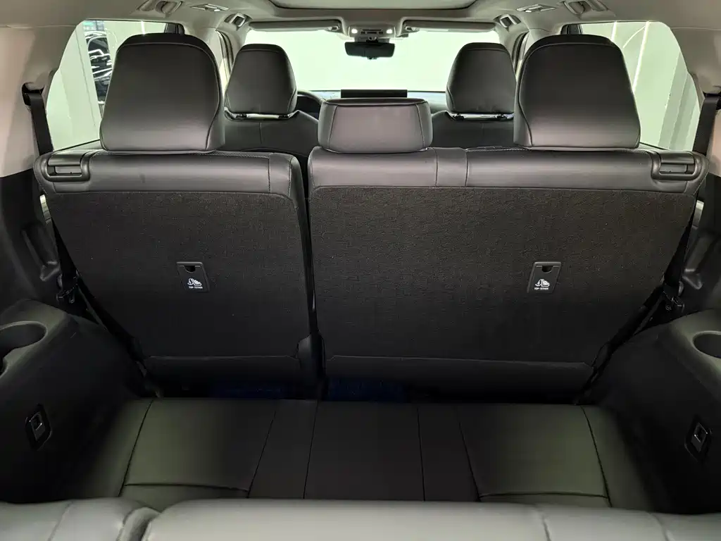 Toyota Highlander — миниатюра 12