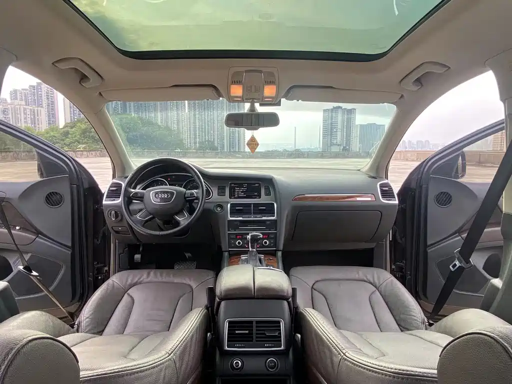 Audi Q7 — миниатюра 7