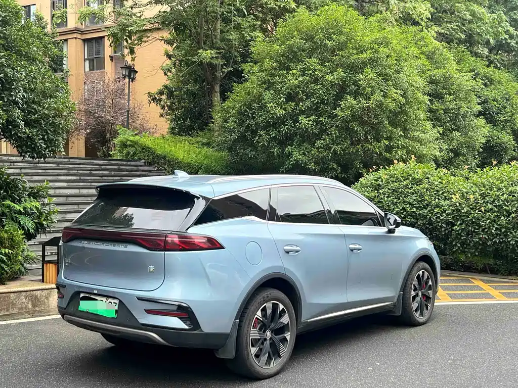 BYD Tang EV - фото 3