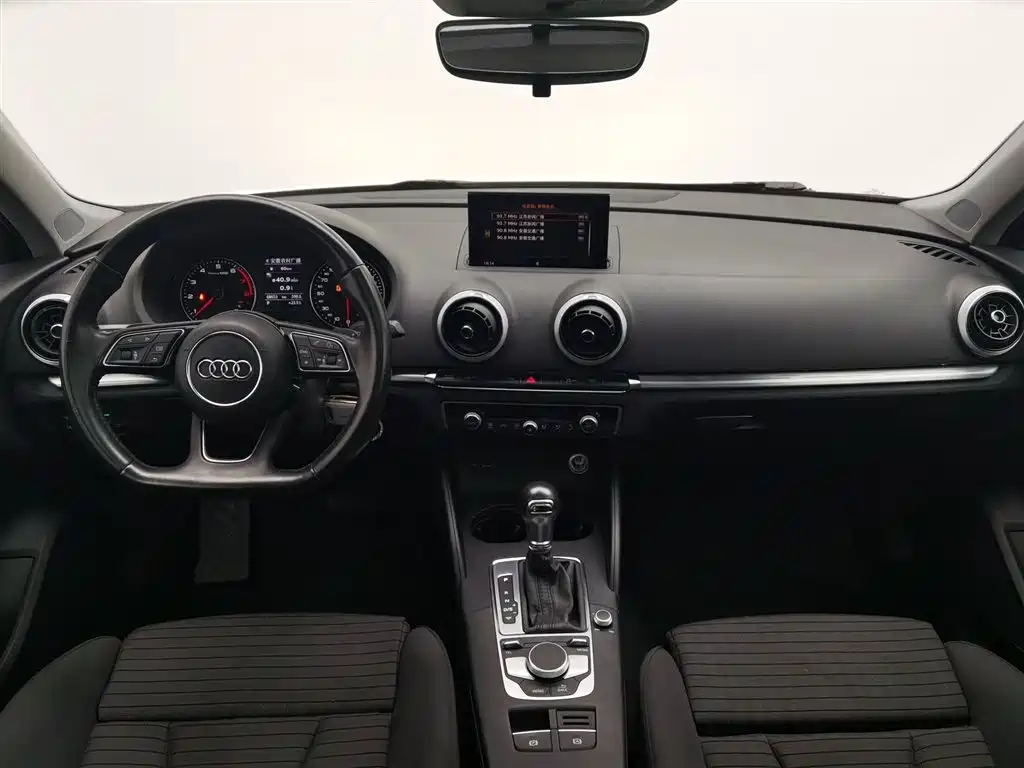 Audi A3 2018 30 Sportback 35 TFSI Sport