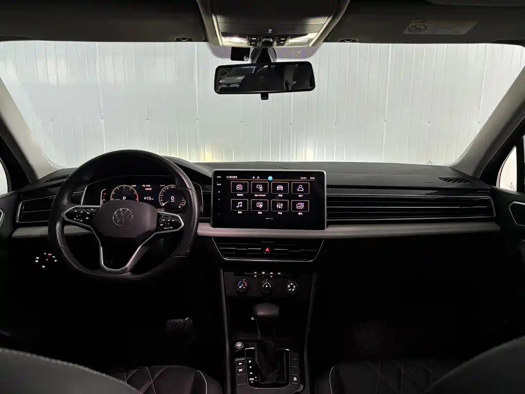 Volkswagen Tiguan L — миниатюра 11