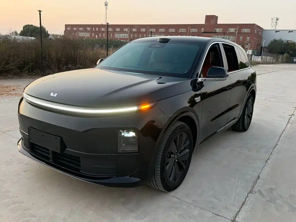 Li Auto L6