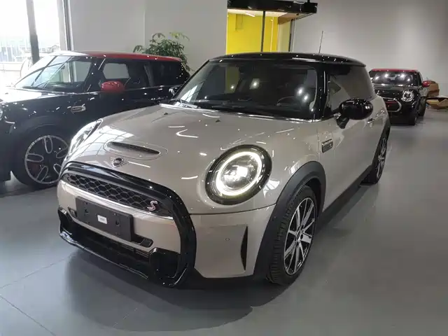 MINI 