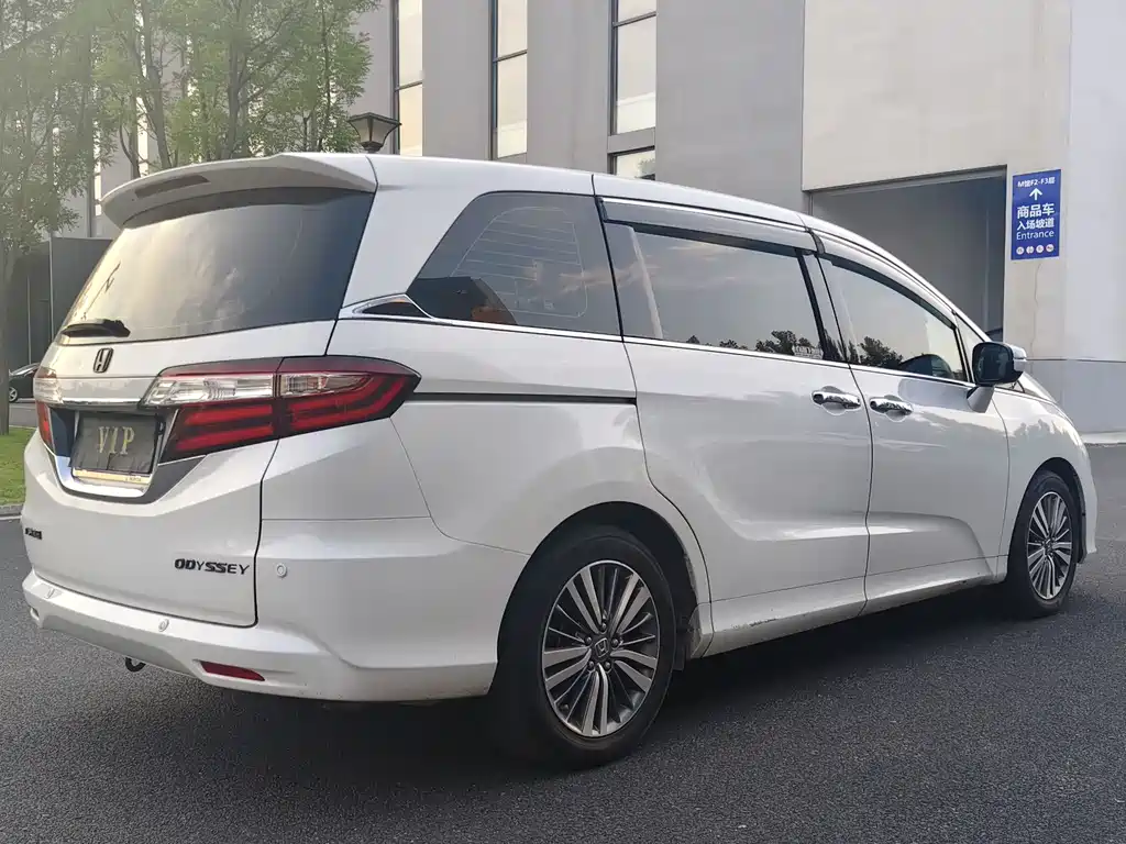 Honda Odyssey 2018 2.4L Luxury