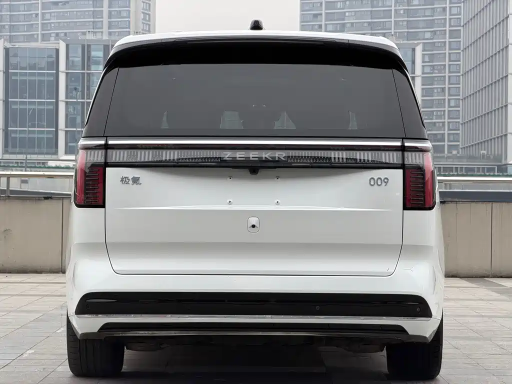 ZEEKR EXTREME KRYPTON 009