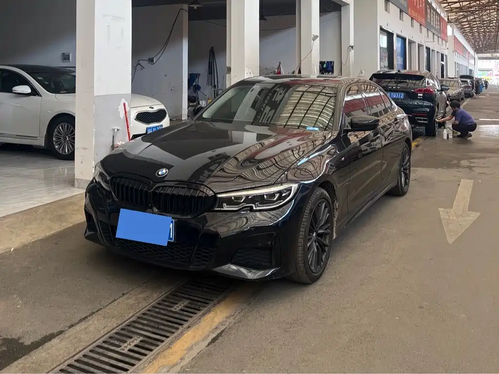 BMW 3 Series 2021