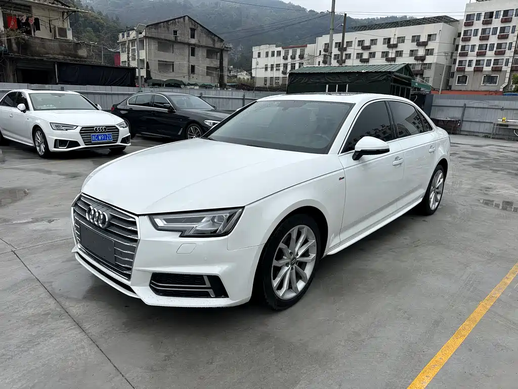 Audi A4L 2018