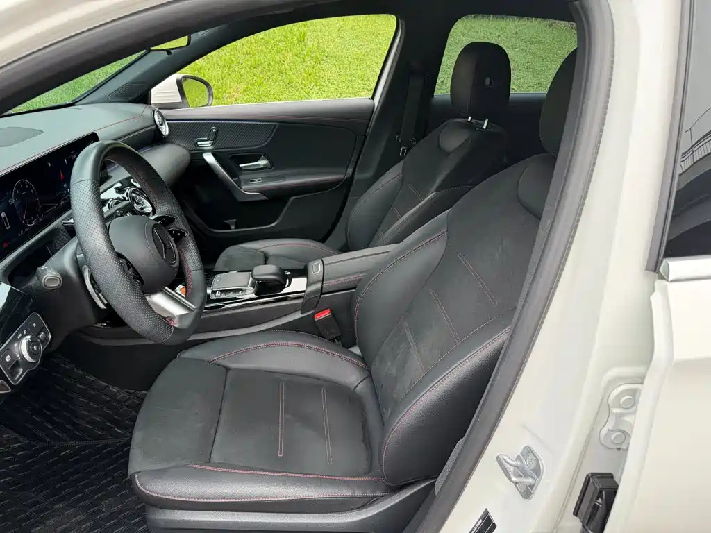 Mercedes-Benz A-Class — миниатюра 8