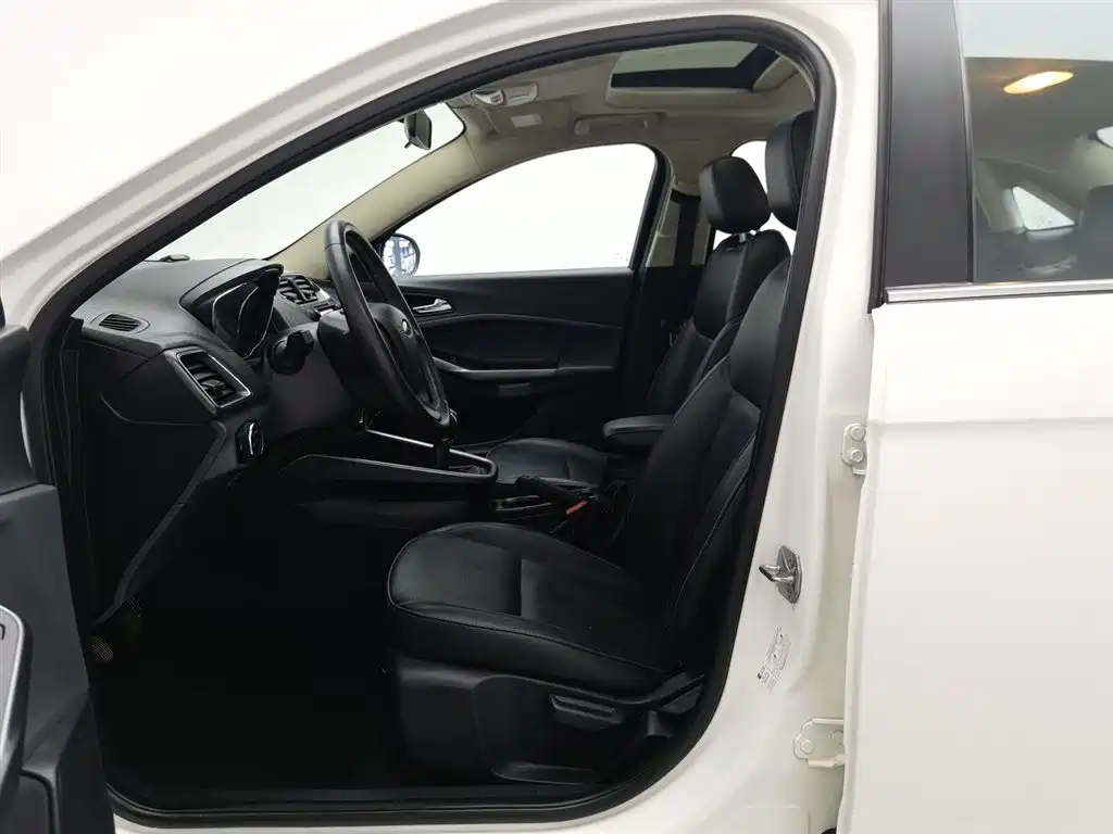 Ford Escort 2017 1.5L MT Fashion