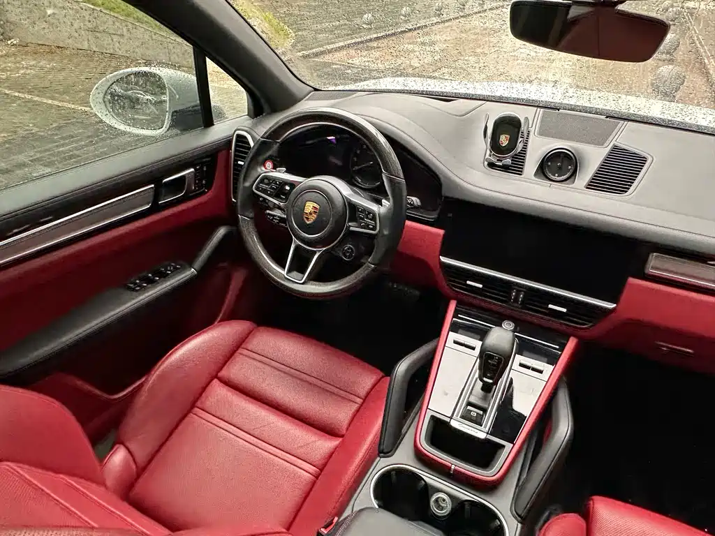 Porsche Cayenne Hybrid — миниатюра 9