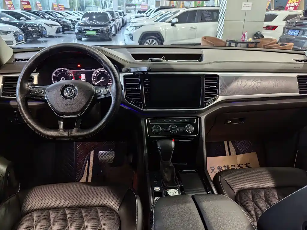 Volkswagen Teramont — миниатюра 3