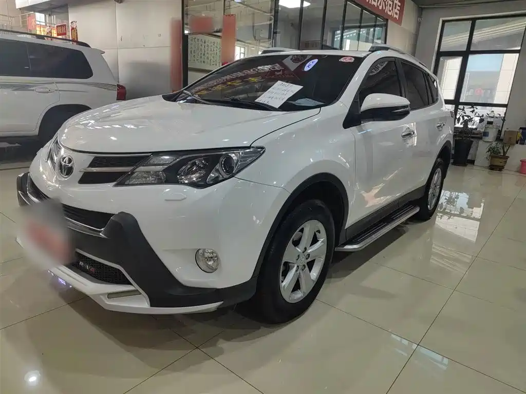 Toyota RAV4 2015