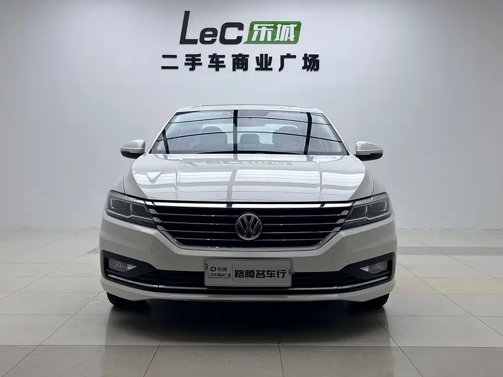 Купить Volkswagen Lavida