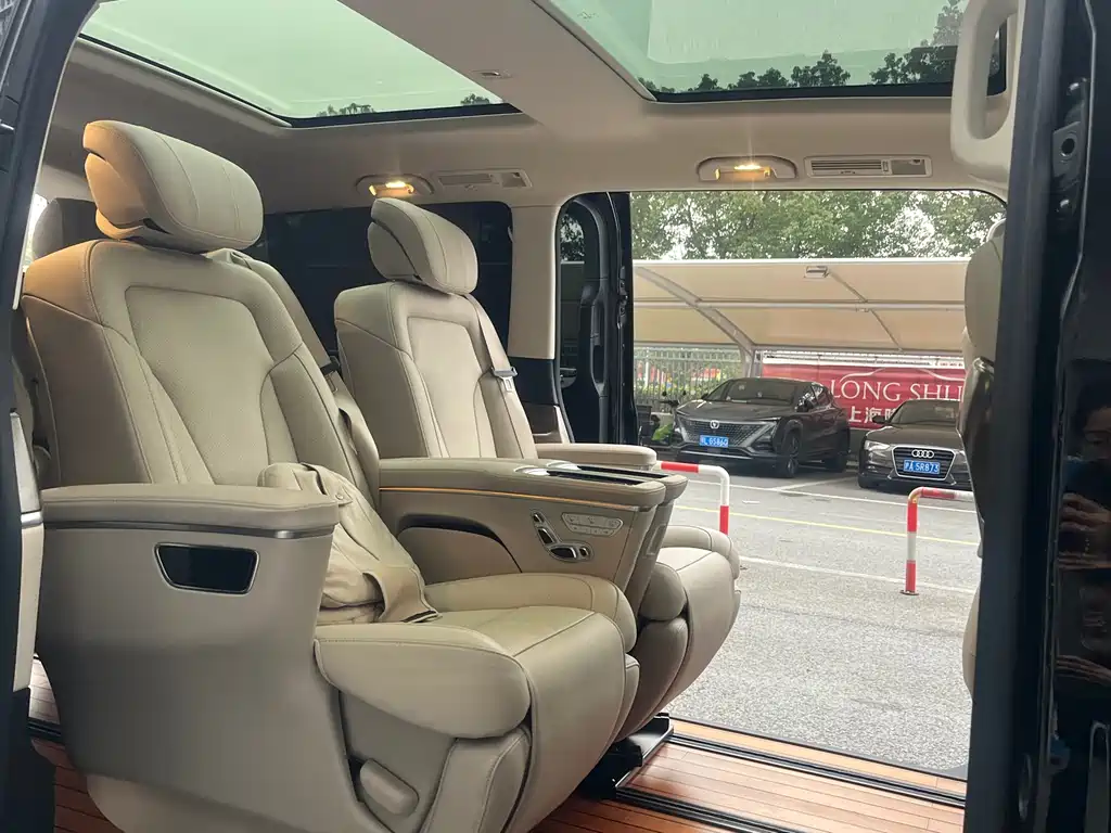 MERCEDES-BENZ V CLASS