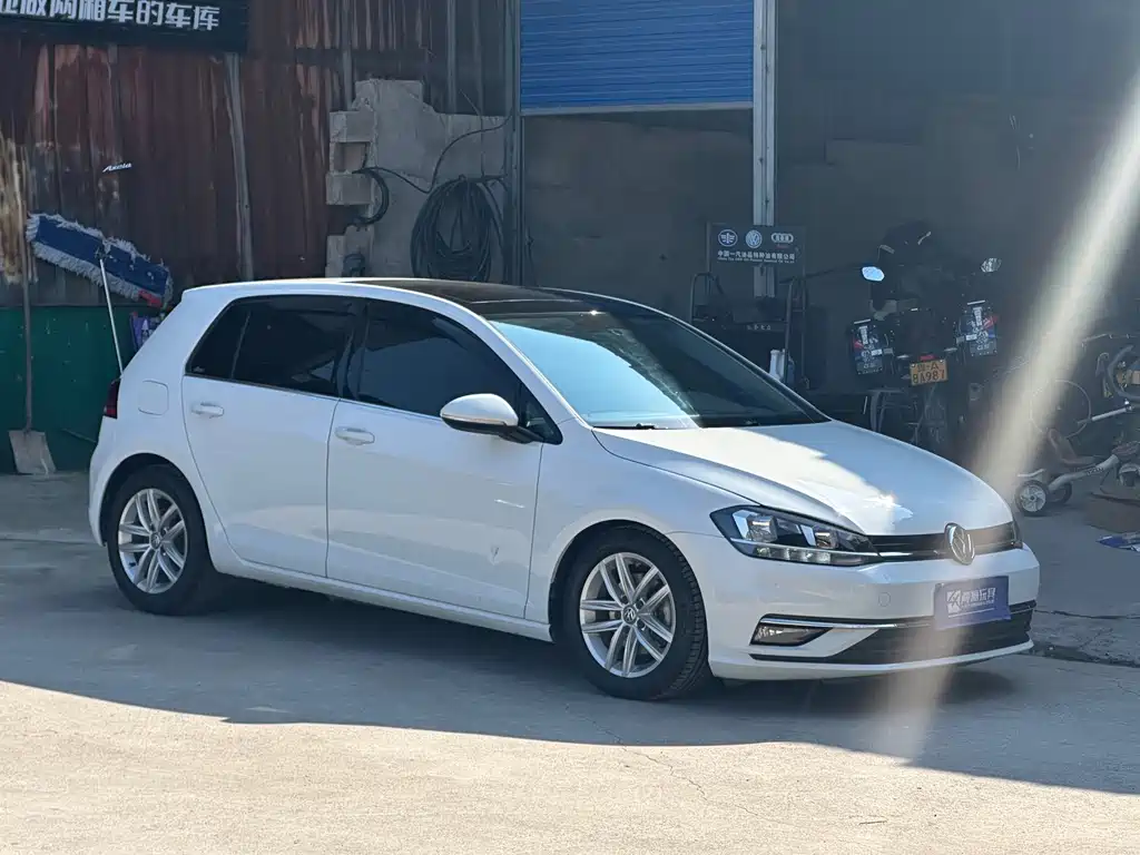 Volkswagen Golf — миниатюра 3