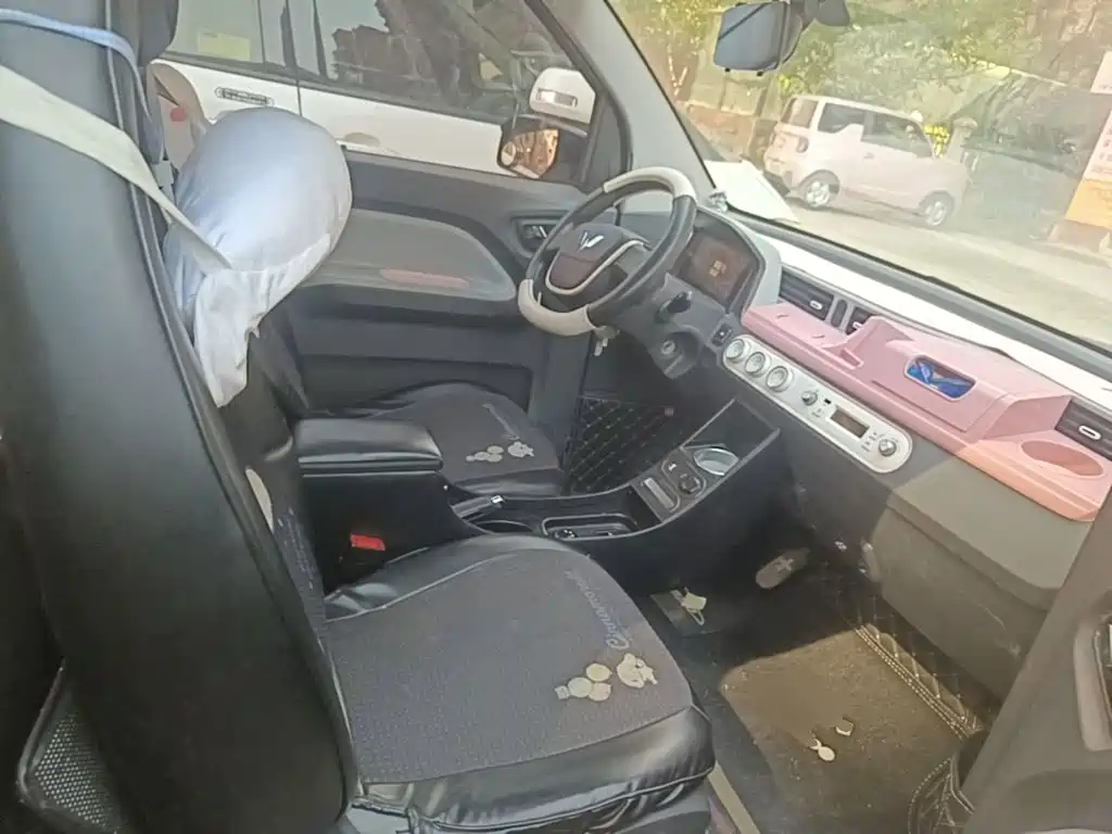 Wuling MINIEV — миниатюра 25