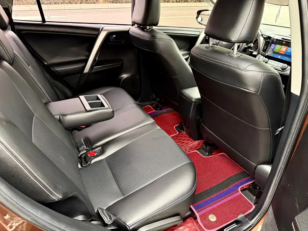 TOYOTA RAV4 RONGFANG