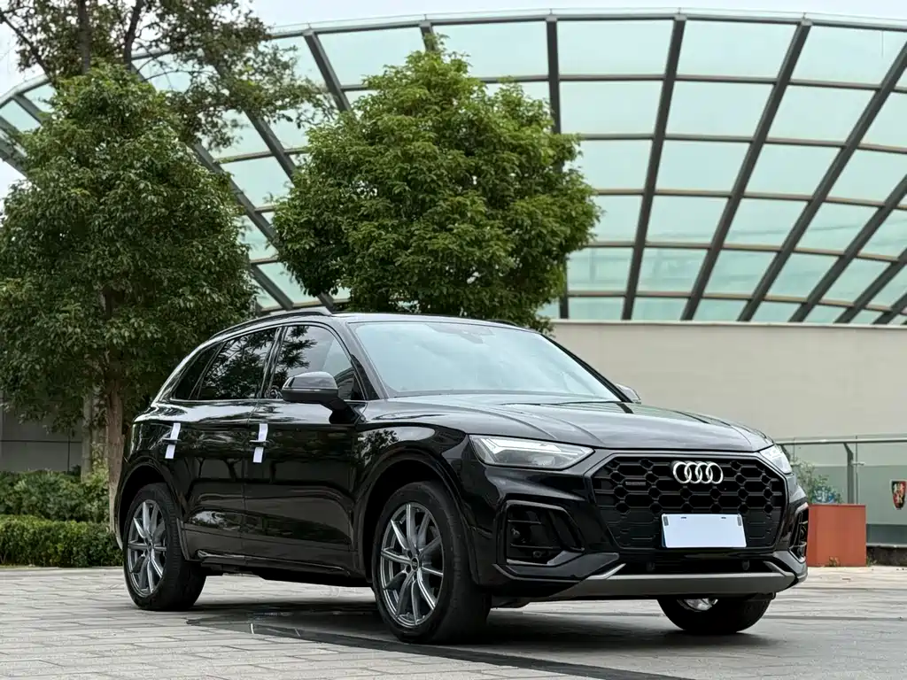 AUDI  Q5L