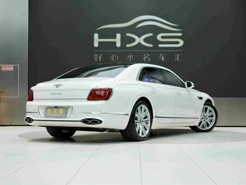 Bentley Flying Spur PHEV 2.9T V6 Hybrid, фото 4