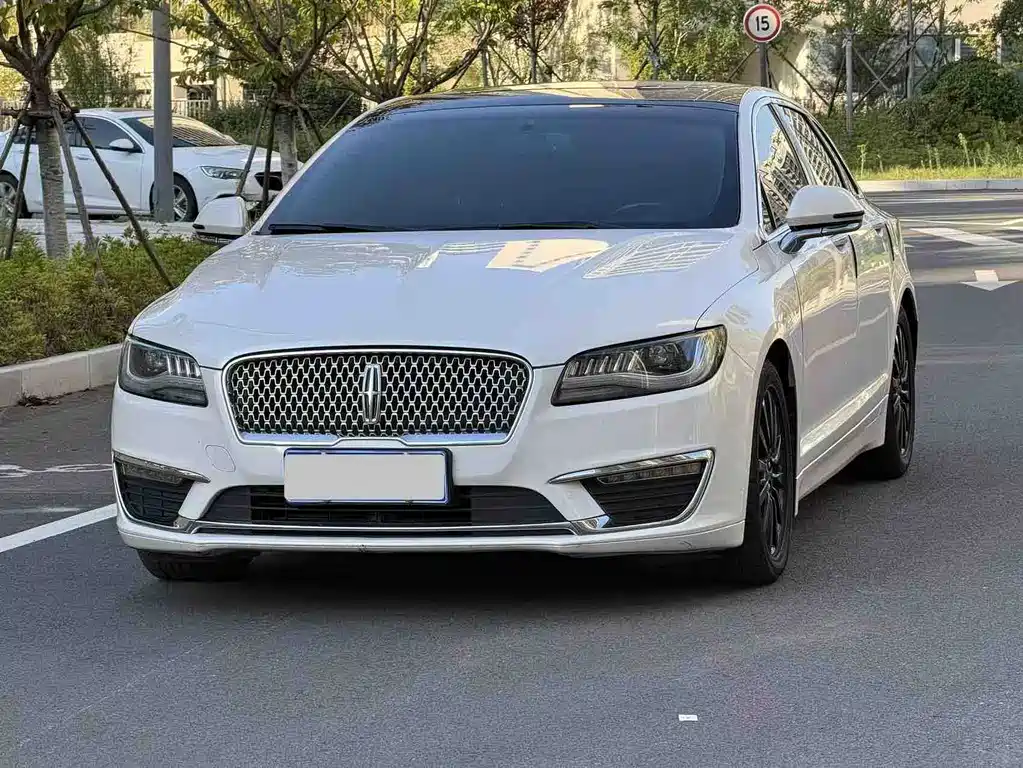 Lincoln MKZ