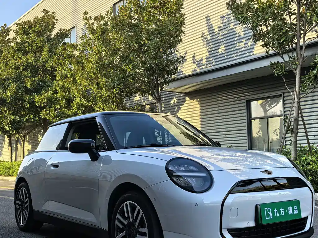 MINI MINI COOPER EV — миниатюра 9