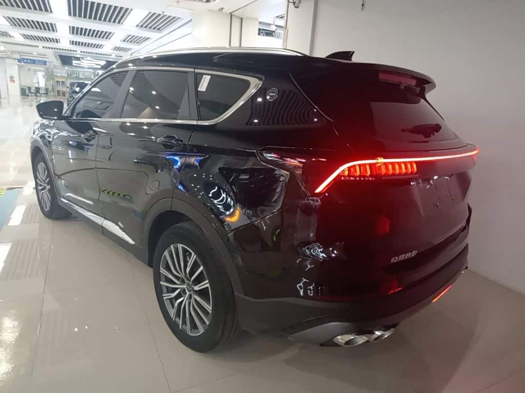 Jetour Jetour X70 PLUS 1.5 л 2025 г. Чёрный, пробег 31200 км