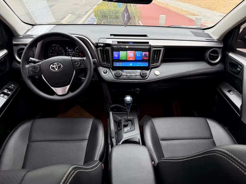 TOYOTA RAV4 RONGFANG