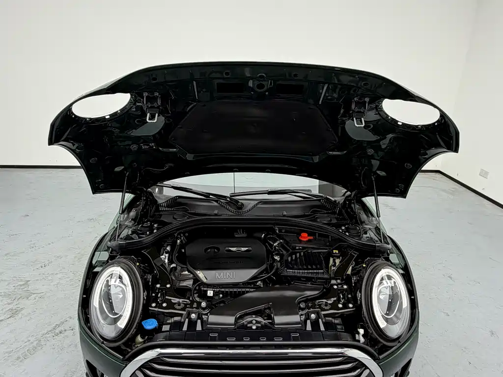 MINI Mini Clubman — миниатюра 8