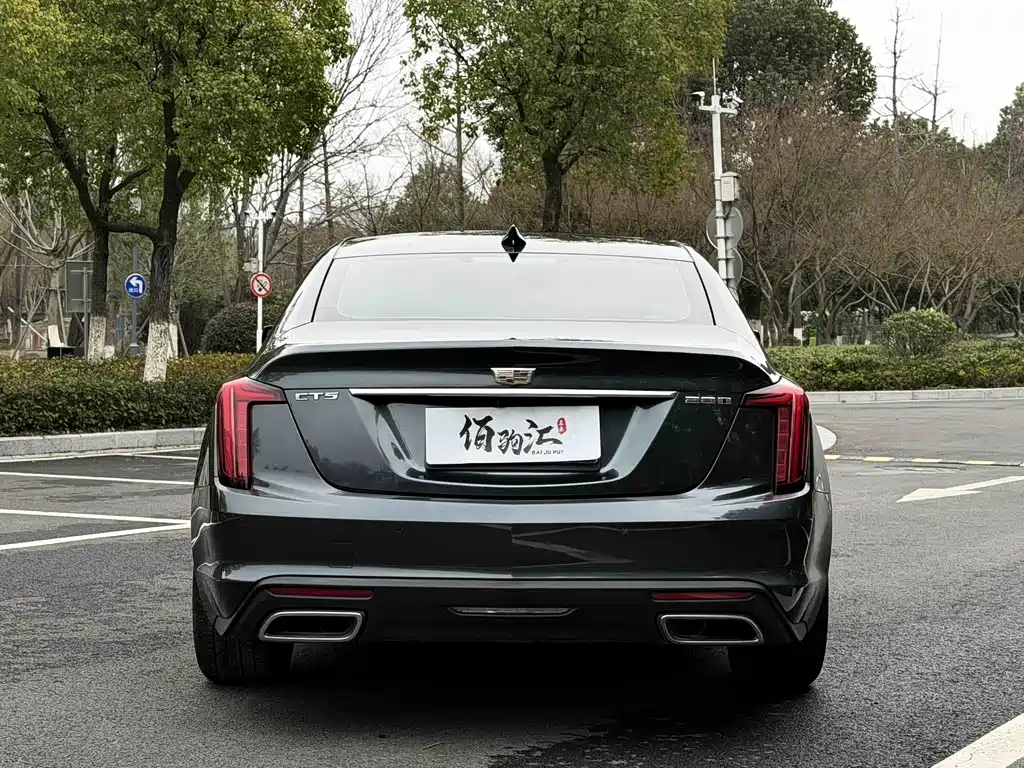 CADILLAC CT5