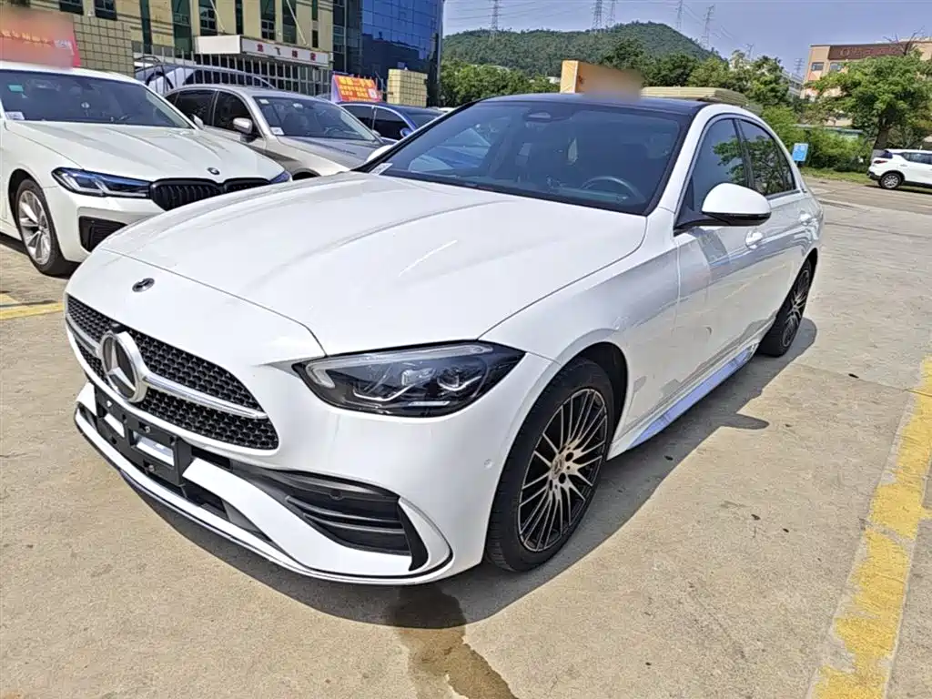 Mercedes-Benz C-Class 2022