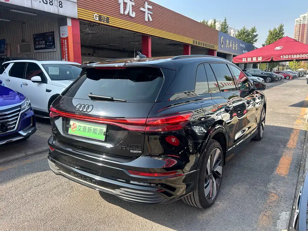Audi Q5 e-tron — миниатюра 4
