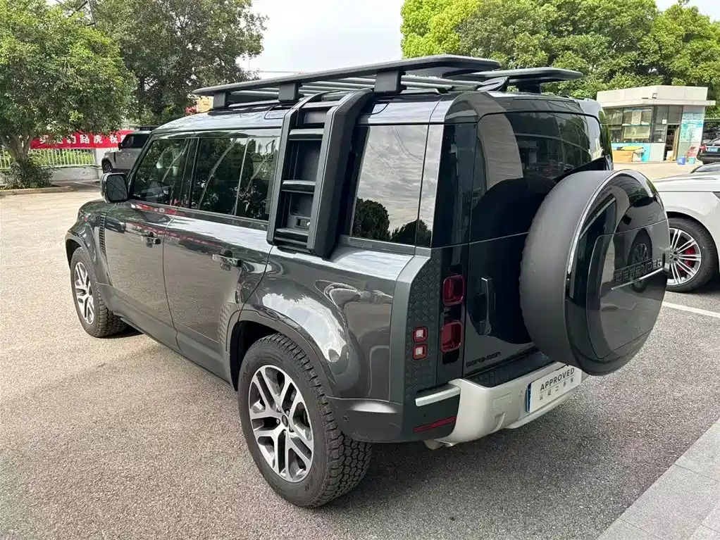 Land Rover Land Rover Defender 2025 110 3.0T P400