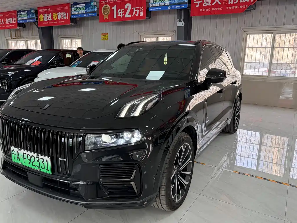 Lynk & Co 09 EM-P 2024
