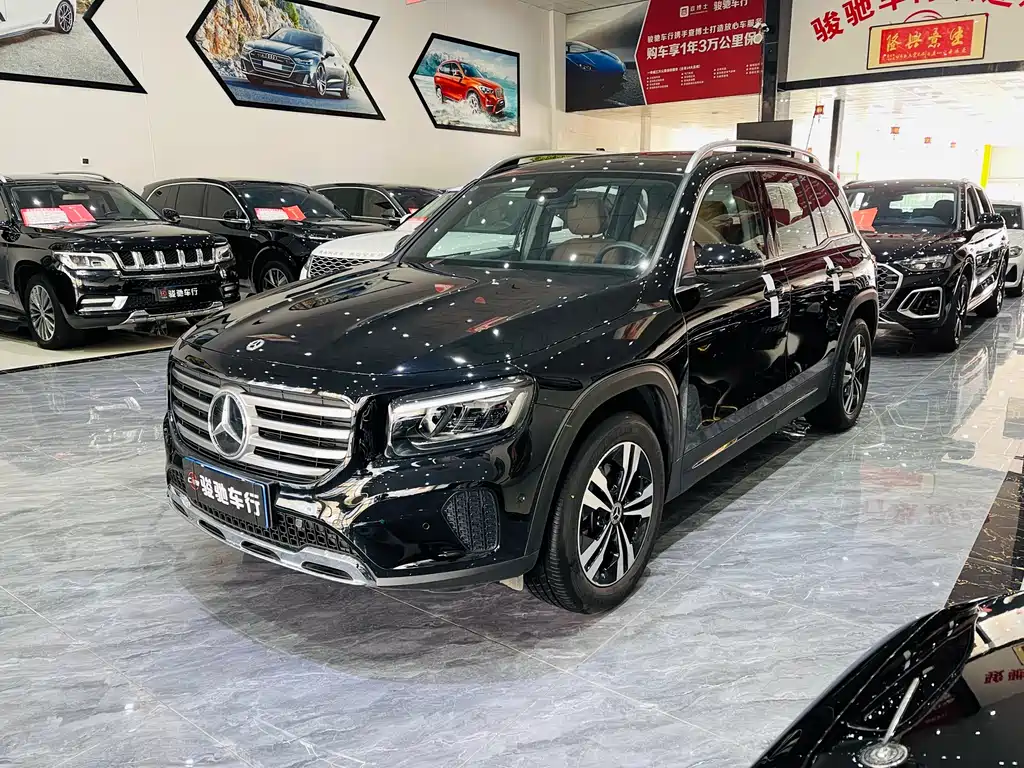 MERCEDES-BENZ GLB