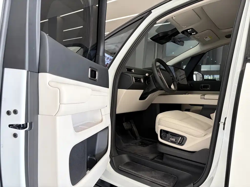 Li Auto Li MEGA — миниатюра 8