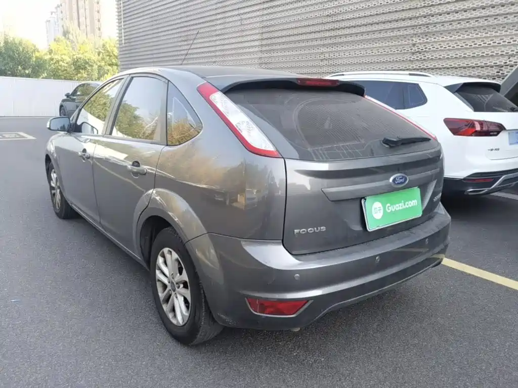 Ford Focus — миниатюра 5
