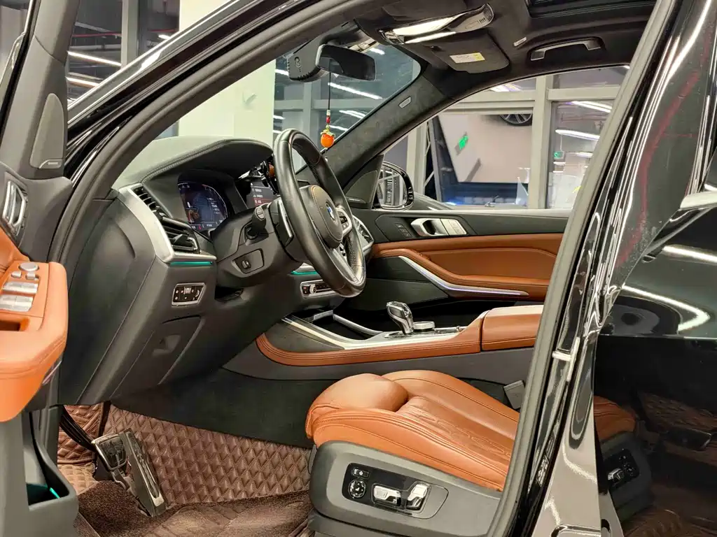 BMW X7 — миниатюра 6