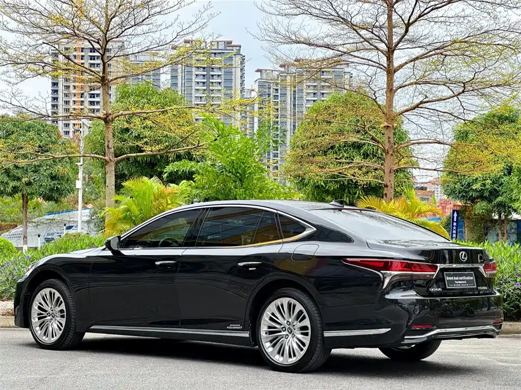 Lexus LS 2018 500h Executive VI