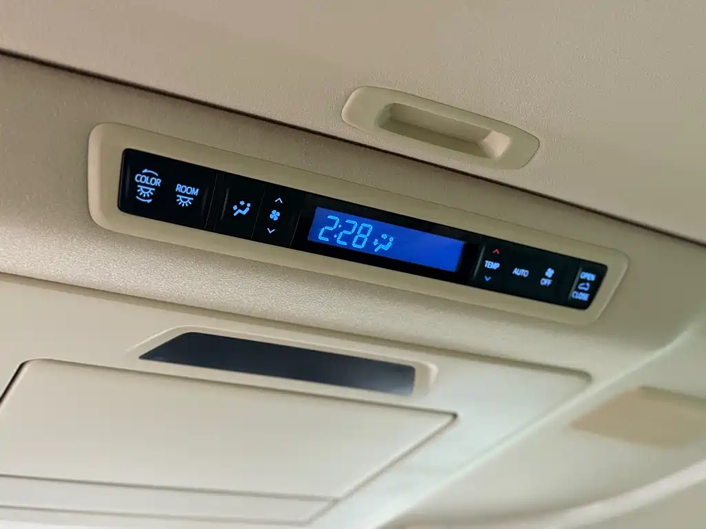Toyota Alphard — фотографии объявления, Фото 15