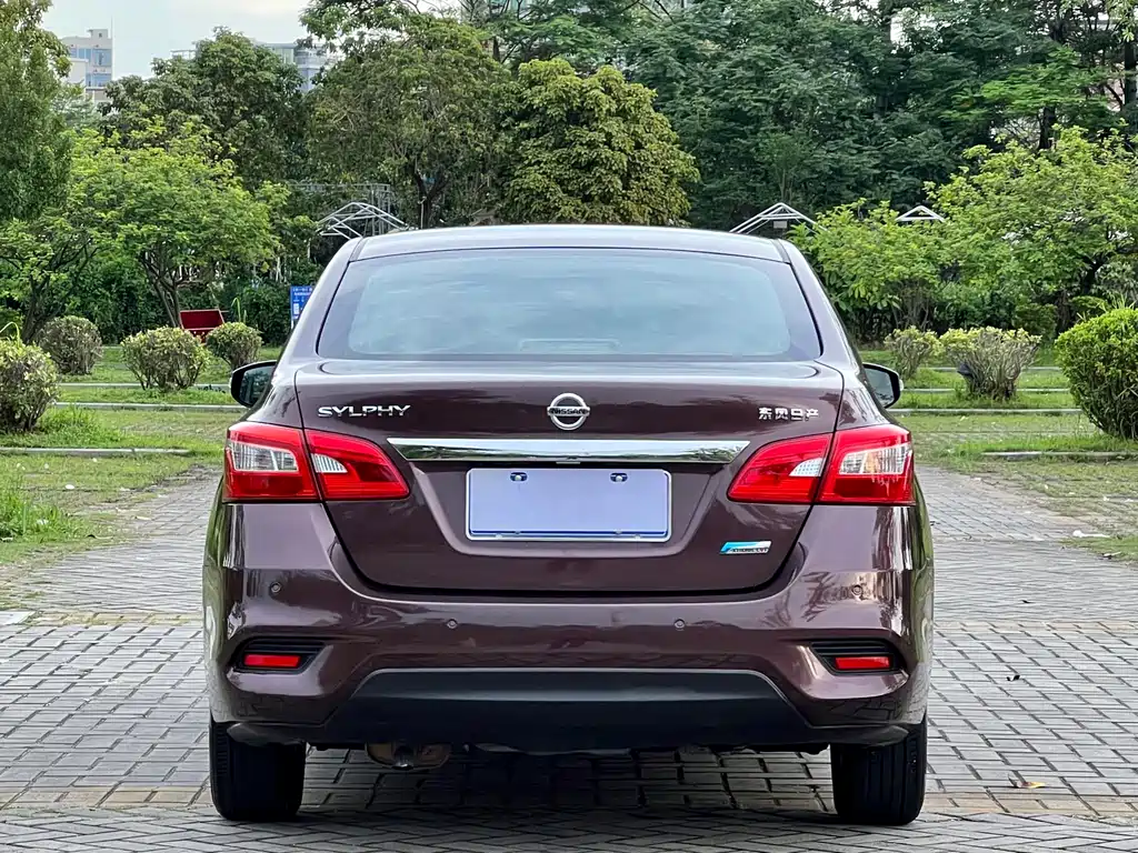 Nissan Sylphy 2016 1.6XL CVT Premium