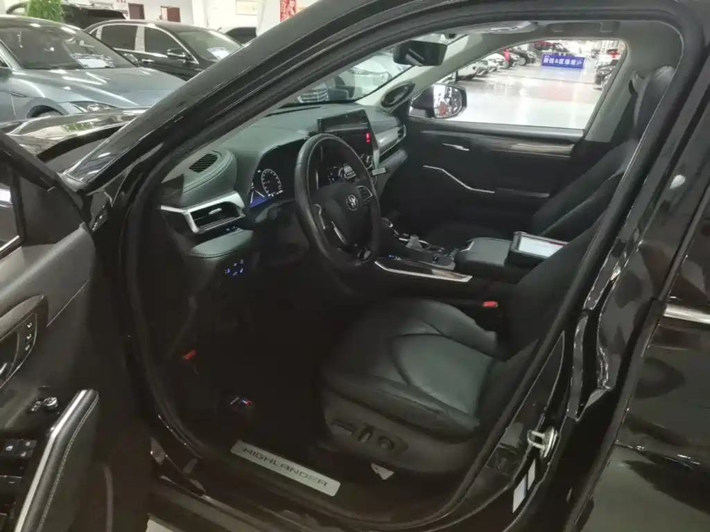 Toyota Highlander — миниатюра 15