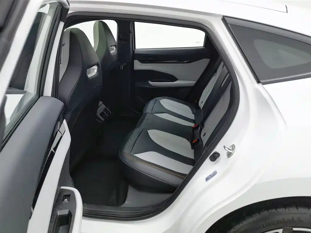 CHANGAN UNI V SMART IDD