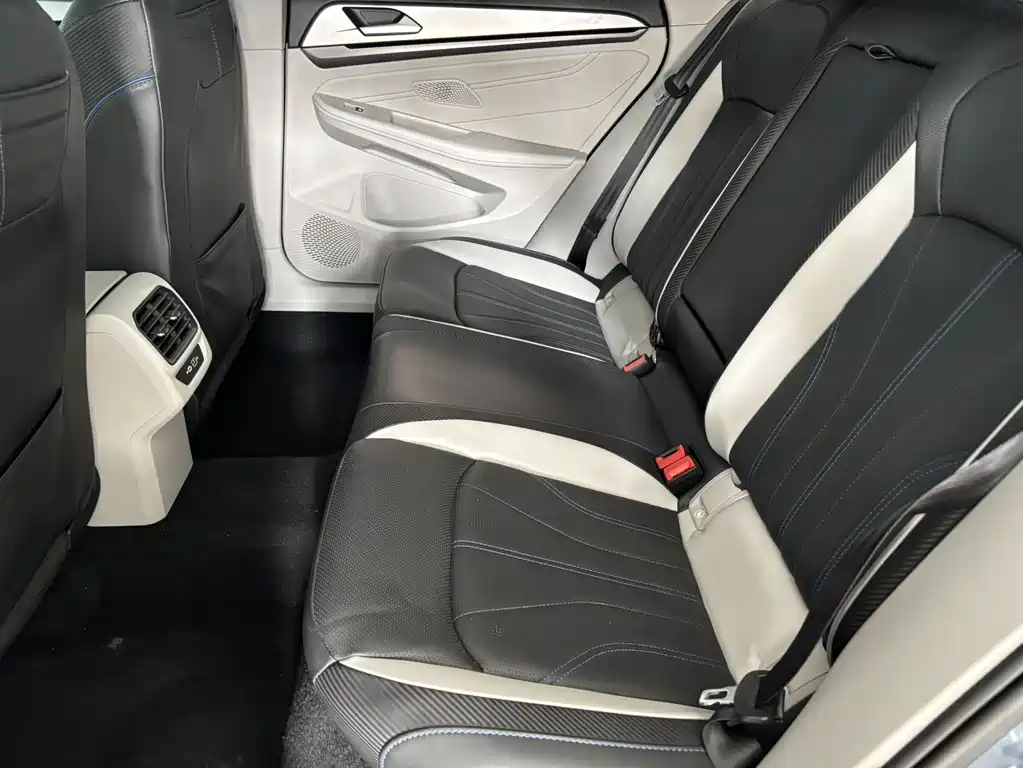 Volkswagen Lamando — миниатюра 9